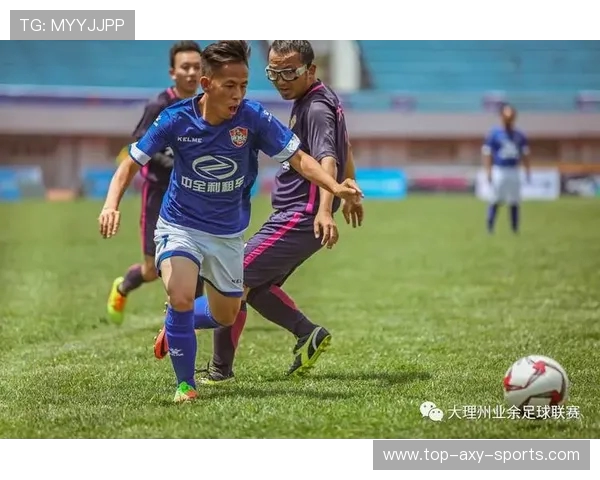 电竞比分战报：精彩对决回顾与分析，解锁赛事背后的精彩瞬间与策略解析