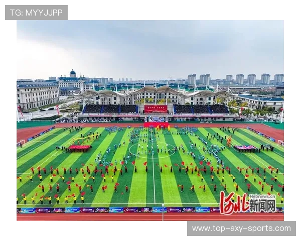 绿茵逐梦热血燃烧青春激情谱写足球荣耀篇章